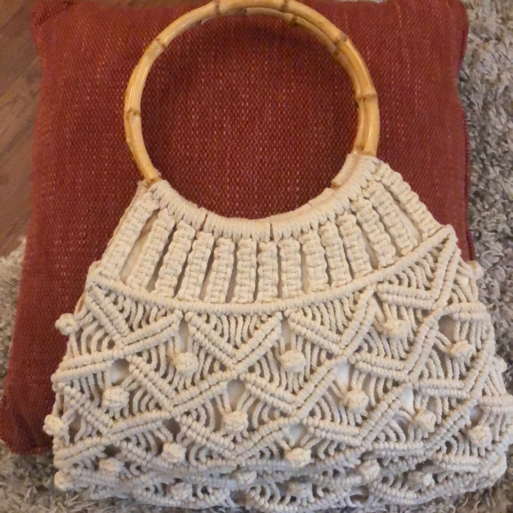 Banana Republic cream woven bag
